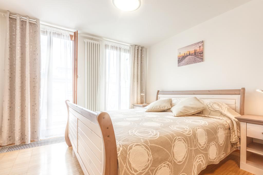 Modern Apartment Charvatova Prague Extérieur photo