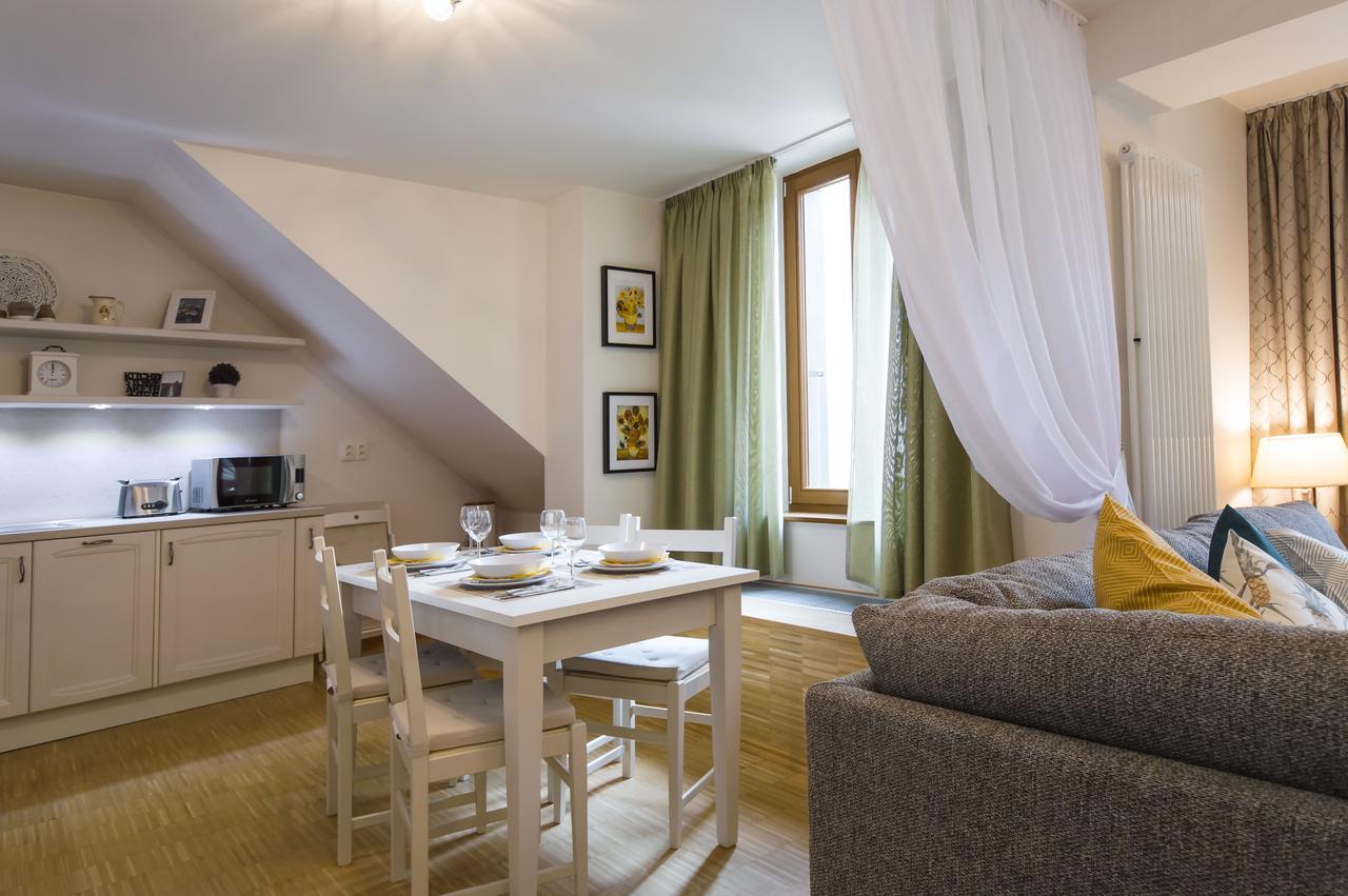 Modern Apartment Charvatova Prague Extérieur photo