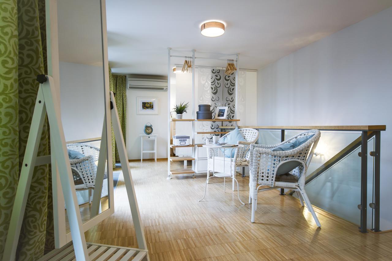 Modern Apartment Charvatova Prague Extérieur photo