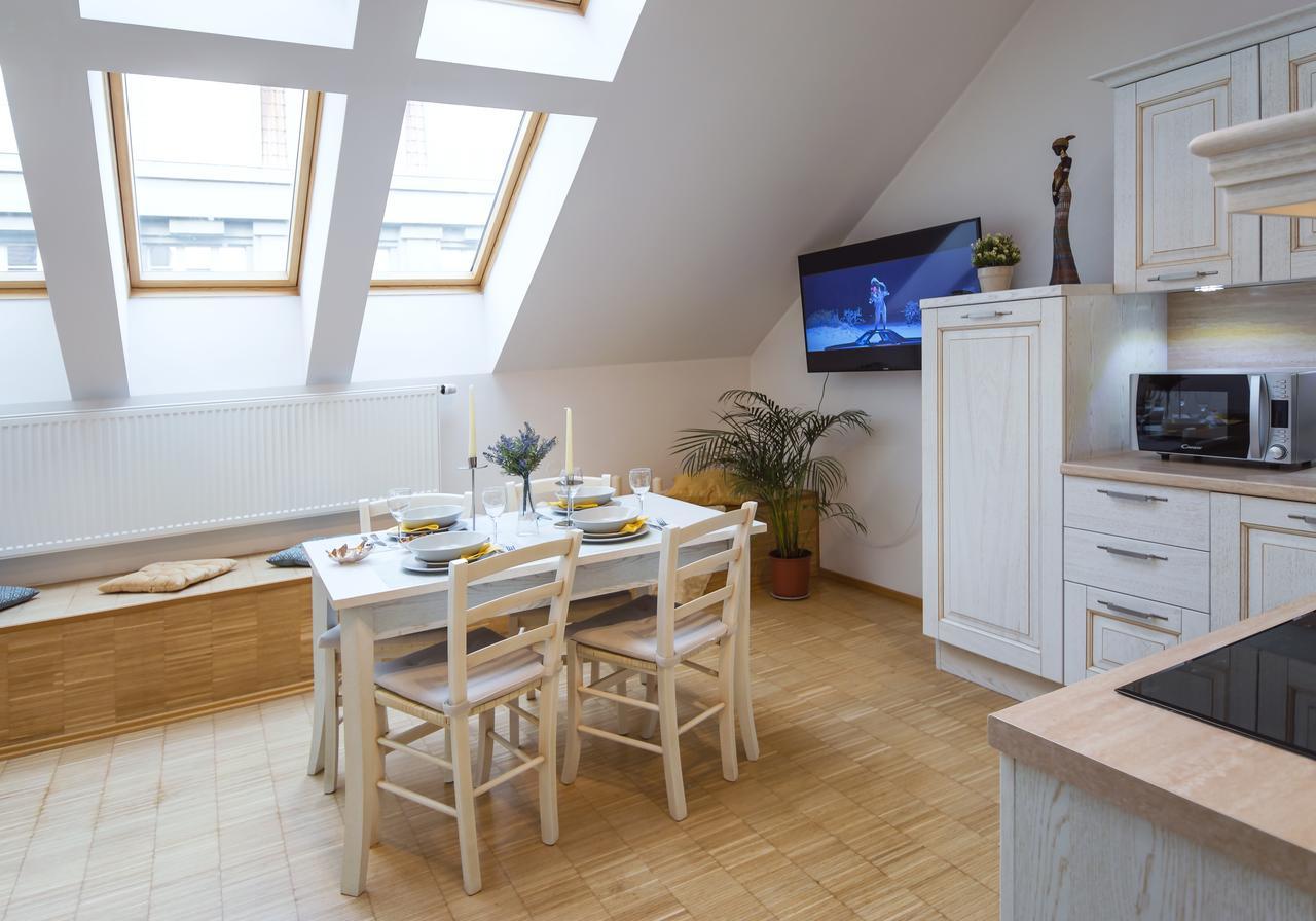 Modern Apartment Charvatova Prague Extérieur photo