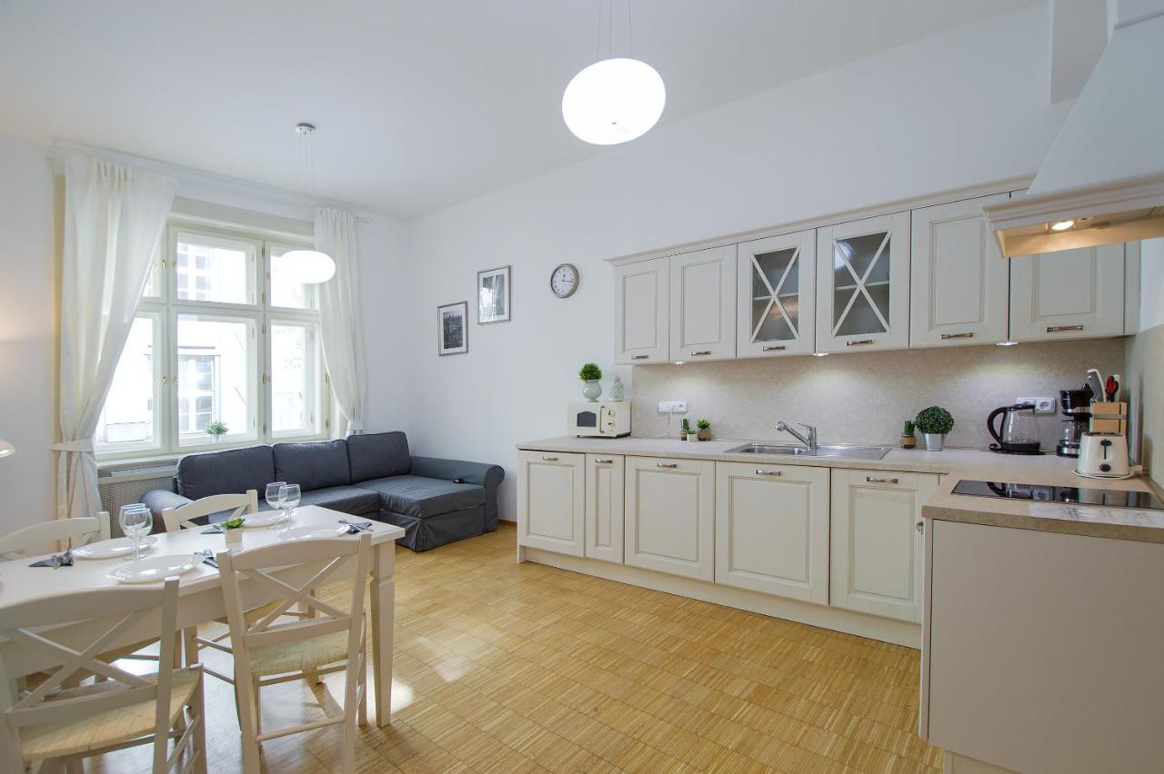 Modern Apartment Charvatova Prague Extérieur photo